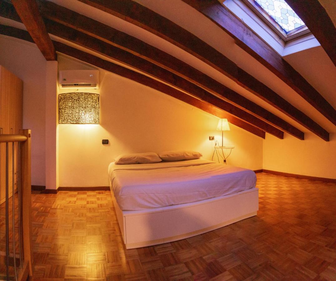 La Casa Di Ale Apartman Lecco Kültér fotó